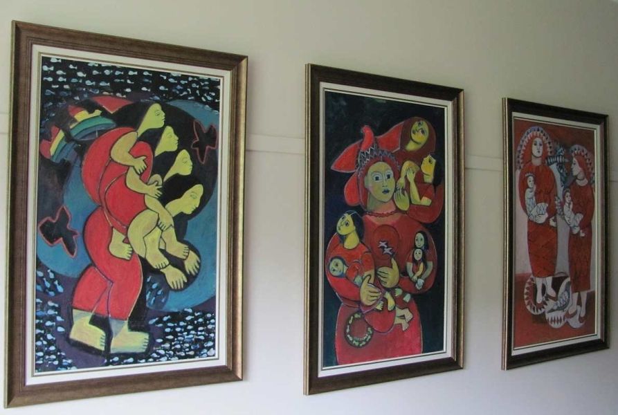 Totem Pole Sisterhood (70cm x 115) ...... Earth Mother (80cm x 125) ...... Madonna-Hood (80cm x 130)